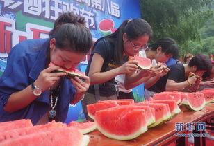 顾客现场吃瓜,顾客体验新风尚